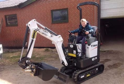 bobcat e10 compact excavator attachments|bobcat e10 price new.